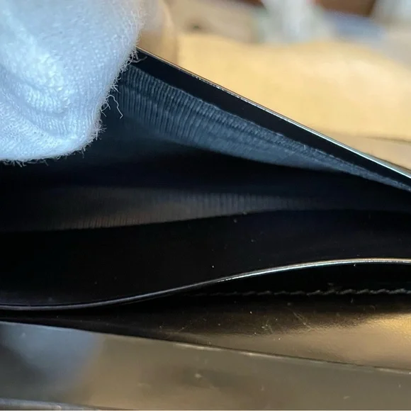 Salvatore Ferragamo Authentic Vintage Shiny Black Leather Slim Bifold Wallet - Picture 7 of 11